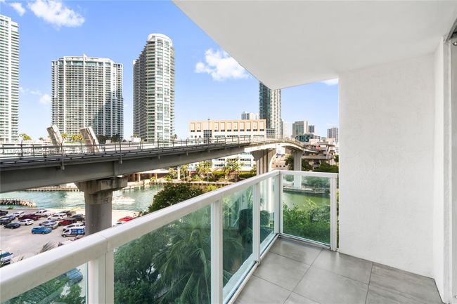 APT-707 - 31 Se 5 Th St, Condo with 1 bedrooms, 1 bathrooms and null parking in Miami FL | Image 14
