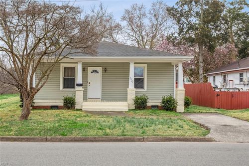 2621 Greenwood Dr, Portsmouth, VA, 23702-1609 | Card Image