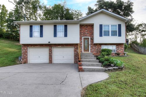 330 Heather Ln, Church Hill, TN, 37642-3067 | Card Image