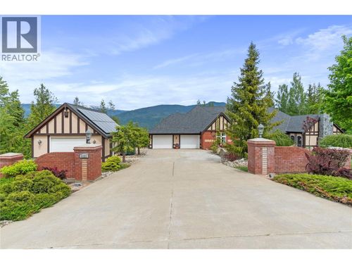 5121 Ivy Rd, Eagle Bay, BC, V0E1T0 | Card Image