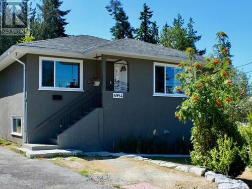 6954 Hammond St, Powell River, BC, V8A1R4 | Card Image