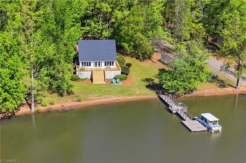 449 Island View Dr, Lexington, NC, 27292-8106 | Card Image