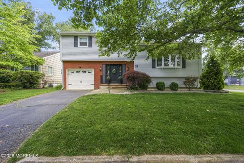 29 Alexander Ave, Freehold, NJ, 07728-2633 | Card Image
