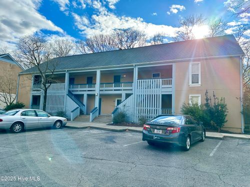 1310 Harbourside Dr, New Bern, NC, 28560-7243 | Card Image