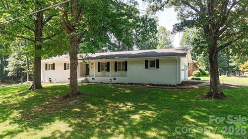 803 E 24th St, Newton, NC, 28658-1921 | Card Image