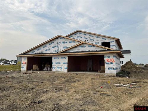 3200 Noble Dr, Mankato, MN, 56001-8213 | Card Image