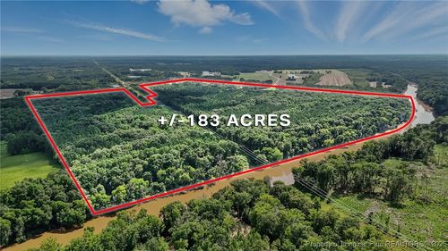 5725 River Rd, Wade, NC, 28395-9072 | Card Image