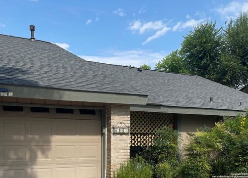 8002 Valley Trails St, San Antonio, TX, 78250 | Card Image