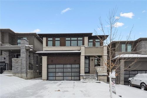 49 Ryder Ave, Guelph, ON, N1G0H1 | Card Image