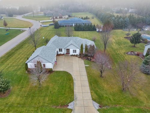 W5929 Apple Lane, KOSHKONONG, WI, 53538 | Card Image