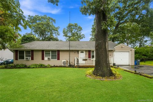 21 Lafayette Avenue, Brookhaven, NY, 11755 | Card Image
