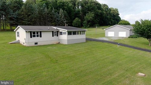 1953 Renoll Ln, SPRING GROVE, PA, 17362-9193 | Card Image