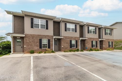 926 Warrior Hill Dr, Louisville, TN, 37777-1408 | Card Image