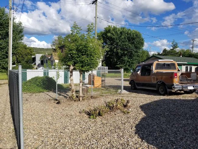 8401 94 Street, House other with 2 bedrooms, 2 bathrooms and 4 parking in Peace River AB | Image 24