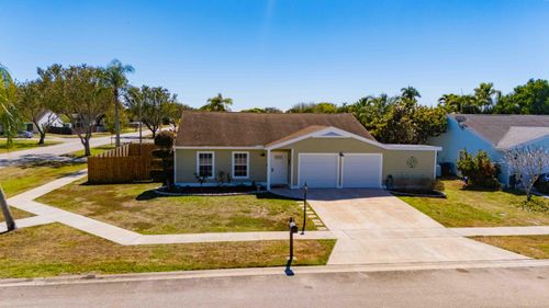 7791 Blairwood Cir N, Lake Worth, FL, 33467-1805 | Card Image