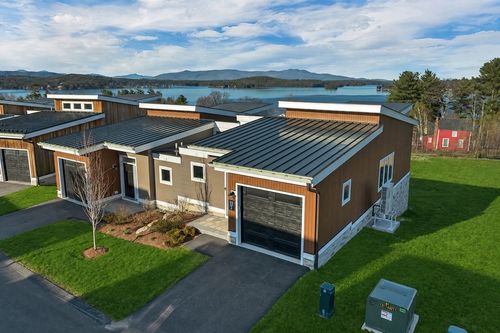 1-53 Broadview Dr, Laconia, NH, 03246-4300 | Card Image