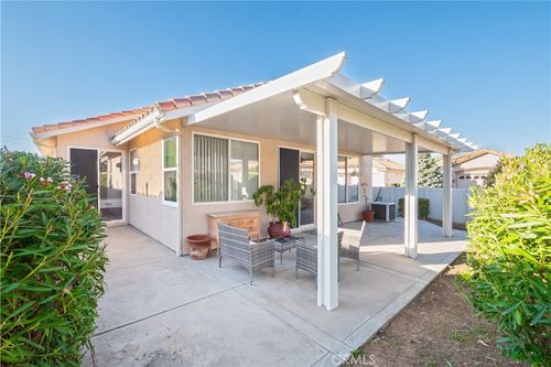 5774 Myrtle Beach Dr, Banning, CA, 92220-6628 | Card Image