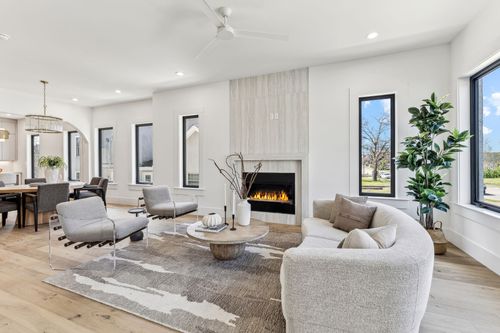 a-3135 Parthenon Ave, Nashville, TN, 37203-1220 | Card Image