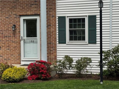 158 Scenery Ln, Johnston, RI, 02919-7511 | Card Image