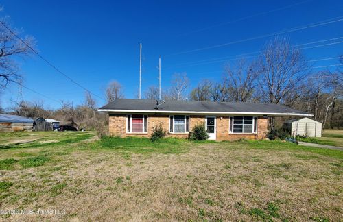 105 Cairo Dr, Vicksburg, MS, 39180-5901 | Card Image
