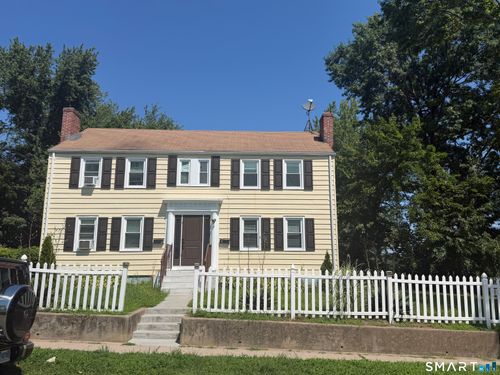 2 Barber St, Windsor, CT, 06095-4501 | Card Image
