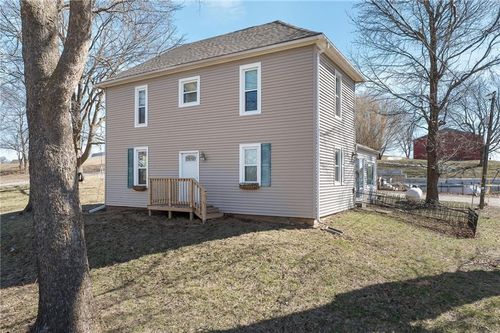 9133 Se 40th Rd, Saint Joseph, MO, 64507-8418 | Card Image