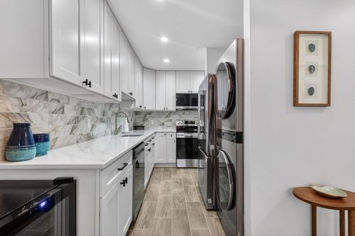 204-1101 Cactus Ter, Delray Beach, FL, 33445-6101 | Card Image