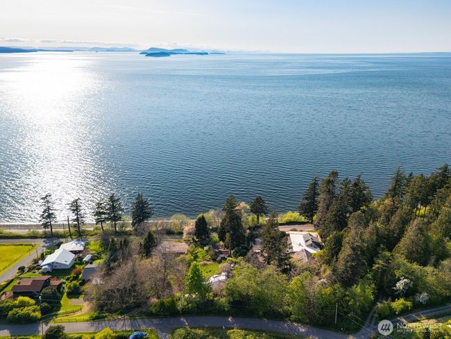 2579 W Shore Drive, House other with 8 bedrooms, 11 bathrooms and null parking in Lummi Island WA | Image 32