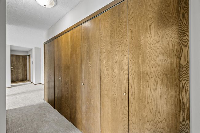 Lots of closet space! | Image 23