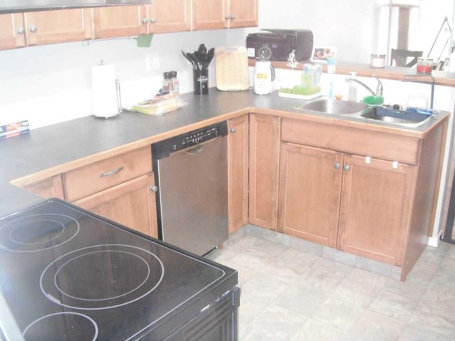 4 - 129 Silkstone Rd W, Condo with 2 bedrooms, 2 bathrooms and 1 parking in Lethbridge AB | Image 7
