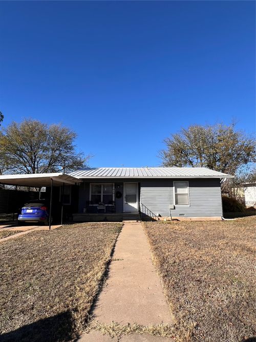 129 Roselawn St, Coleman, TX, 76834-6918 | Card Image