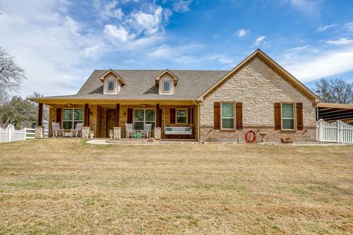 1615 Sanger Dr, Springtown, TX, 76082-5733 | Card Image