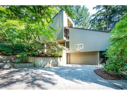 1858 Fircrest Dr, Eugene, OR, 97403-2139 | Card Image