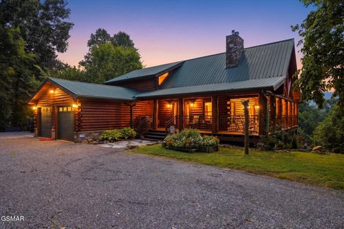 261 Canyon Hills Rd, Seymour, TN, 37865-6223 | Card Image
