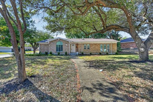 6401 Winn St, Fort Worth, TX, 76133-5128 | Card Image