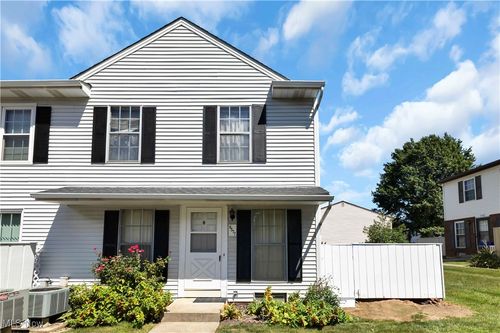 20c-6577 Liberty Bell Dr, Brook Park, OH, 44142-3543 | Card Image