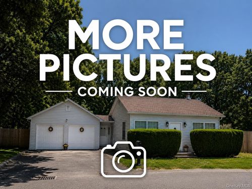 487 Mastic Road, Brookhaven, NY, 11951 | Card Image