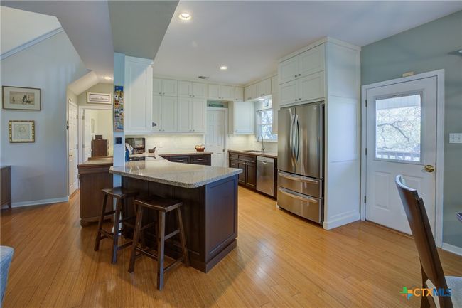 267 Nancy Dr, House other with 3 bedrooms, 3 bathrooms and null parking in Canyon Lake TX | Image 9