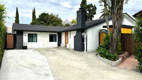 7414 Delco Ave, Winnetka, CA, 91306-4207 | Card Image
