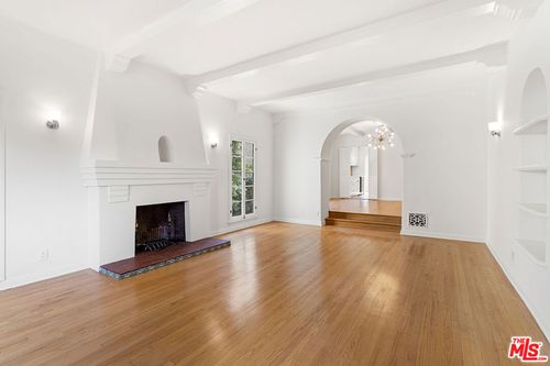 7972 Blackburn Ave, LOS ANGELES, CA, 90048-4418 | Card Image