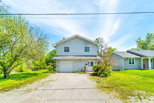 28 Matilda Street, Kawartha Lakes, ON, K0M2C0 | Card Image