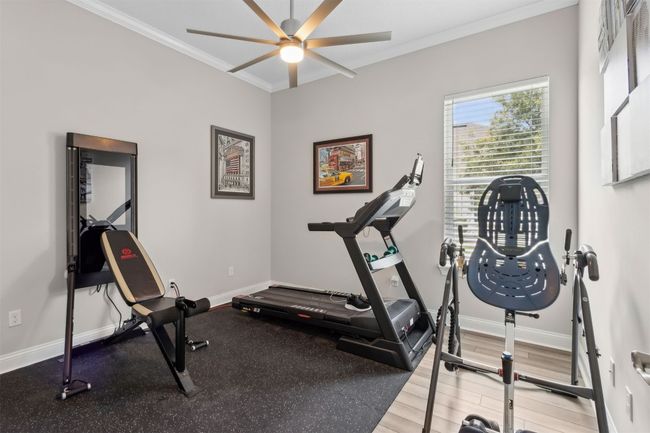 Second bedroom, Shaw LVP flooring | Image 22