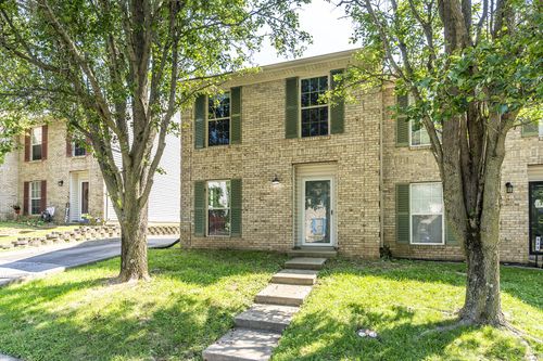 321 Houston Creek Dr, Paris, KY, 40361-2484 | Card Image