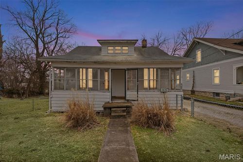 2619 Sidney St, Alton, IL, 62002-1758 | Card Image