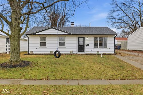 751 Center Dr, Frankfort, IN, 46041-2212 | Card Image