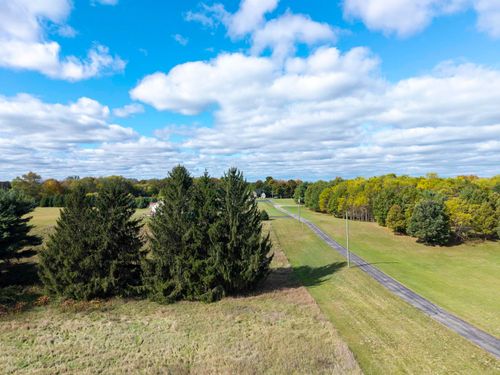 605 Kensington Dr, Union City, MI, 49094-9620 | Card Image