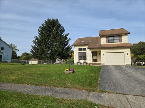 2 Cheshire Ln, Gates, NY, 14624-2957 | Card Image