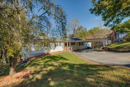 325 Hidden Valley Rd, Bristol, TN, 37620-4822 | Card Image