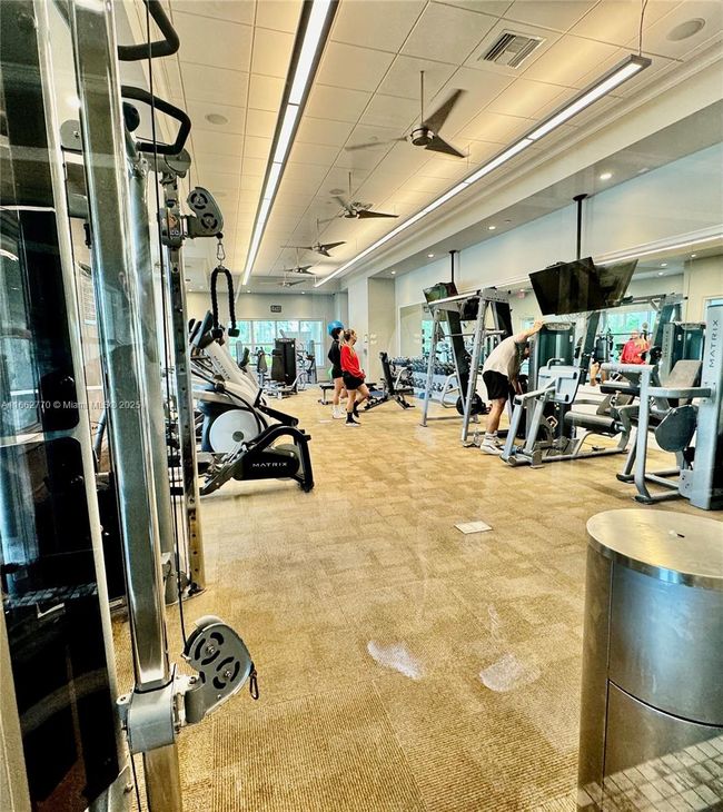 APT-506 - 4330 Hillcrest Dr, Condo with 1 bedrooms, 2 bathrooms and null parking in Hollywood FL | Image 33