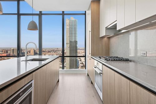 3308-155 Bay St, Jersey City, NJ, 07302-4851 | Card Image